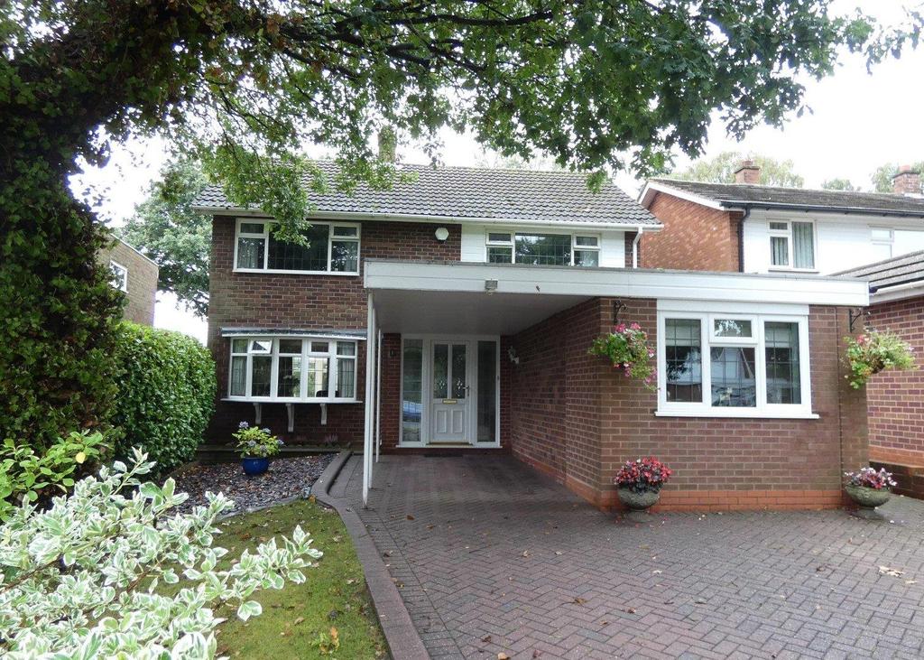 Linforth Drive, Streetly 4 bed detached house £530,000