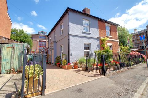 7 Albion Street, Gloucester, GL1 1UE