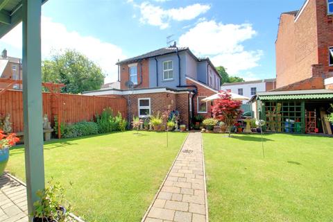 7 Albion Street, Gloucester, GL1 1UE