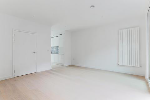 undefined, Starboard Way, Royal Wharf, E16
