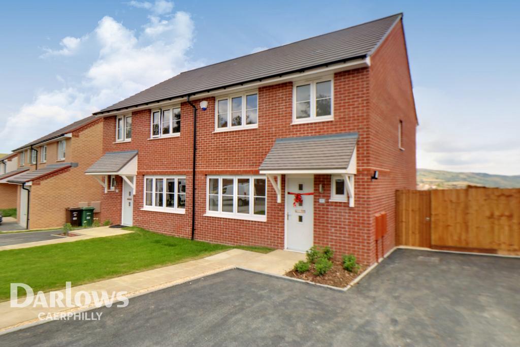 Cwrt Yr Hendre, Caerphilly 3 bed semidetached house for sale £340,000
