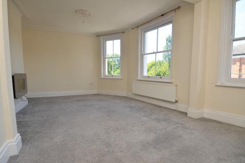 3 bedroom flat for sale - Victoria Park Road, Malvern, Worcestershire, WR14 2JU