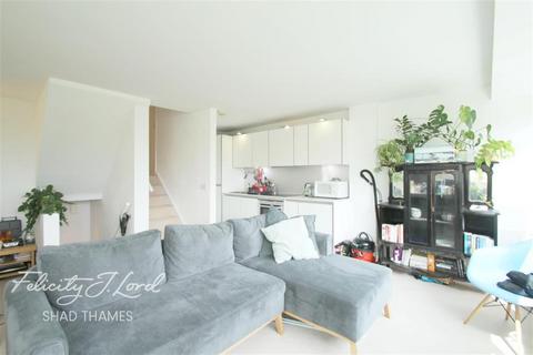 2 bedroom flat to rent, Aragon Tower, George Beard Road, SE8