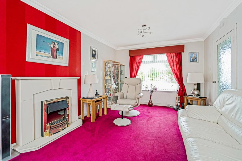Greenloanings, Kirkcaldy, KY2 3 bed terraced house £99,950