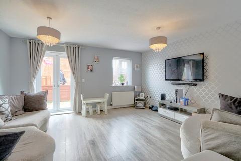 59 Aidan Court, Middlesbrough, TS5 4BS
