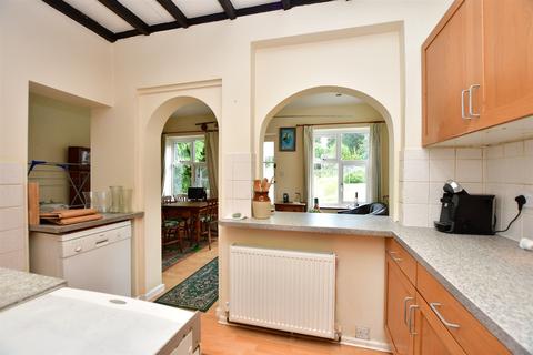 Ambleside Eynsford Road, Farningham, Dartford, DA4 0BQ