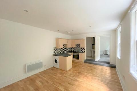 Flat 2, 8 Bank Parade, Preston, PR1 3TA