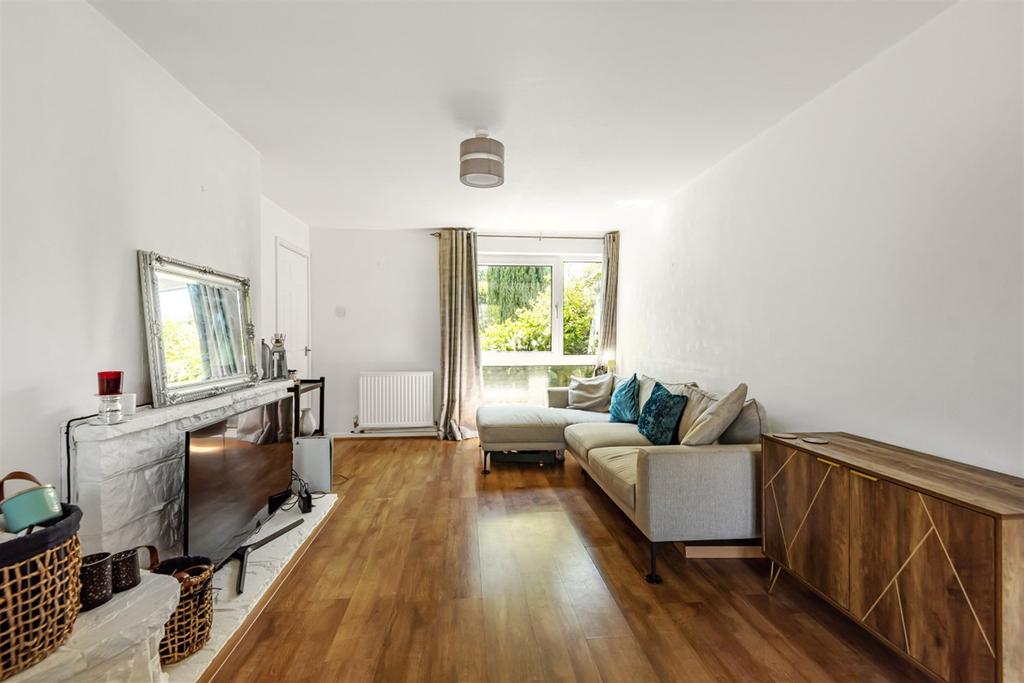 Sitting/Dining Room