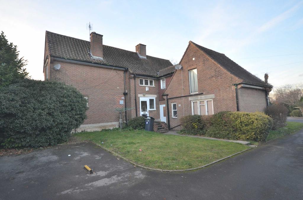 Cotteswold Road, Gloucester, GL4 1 bed apartment £715 pcm (£165 pw)