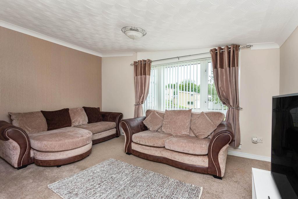 115 Whitelaw Drive, Bathgate, EH48 2 bed terraced house £95,000
