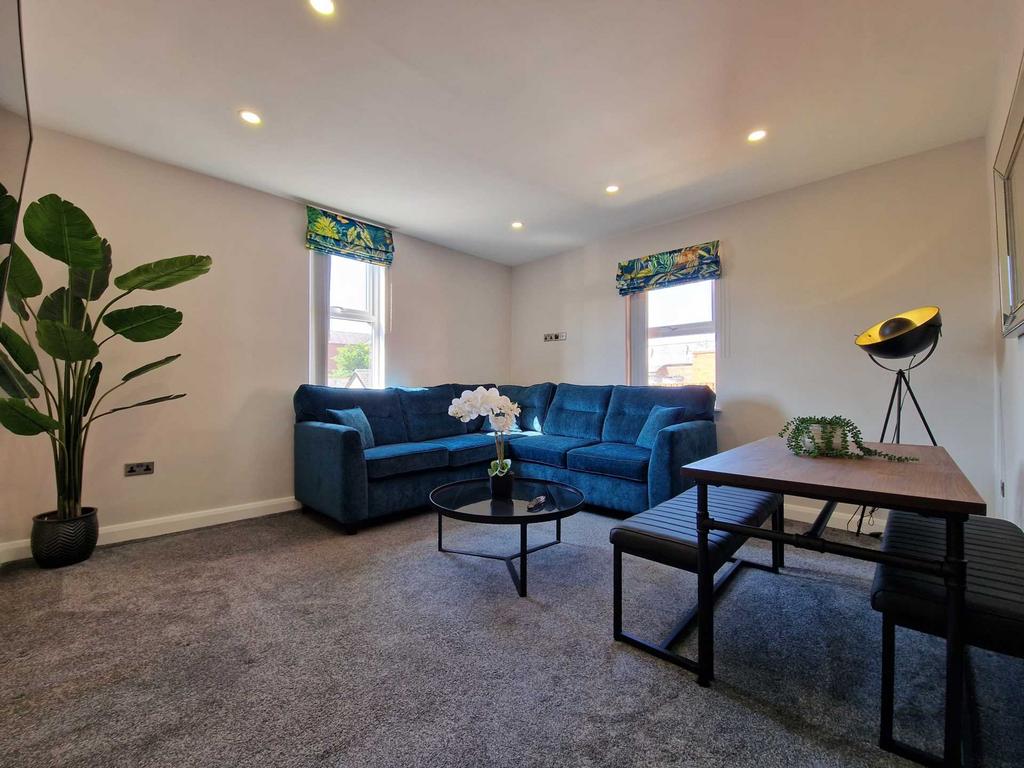 Clifton Street, Lytham St Annes 1 bed apartment £695 pcm (£160 pw)