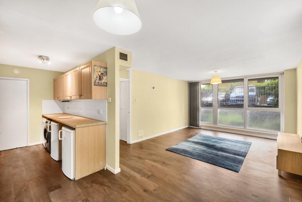 Living/Kitchen