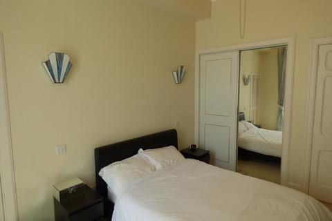 2 bedroom flat to rent, McDonald Road, Bonnington, Edinburgh, EH7