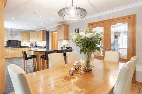 122 Bridgend Park, Bathgate, EH48 2AY