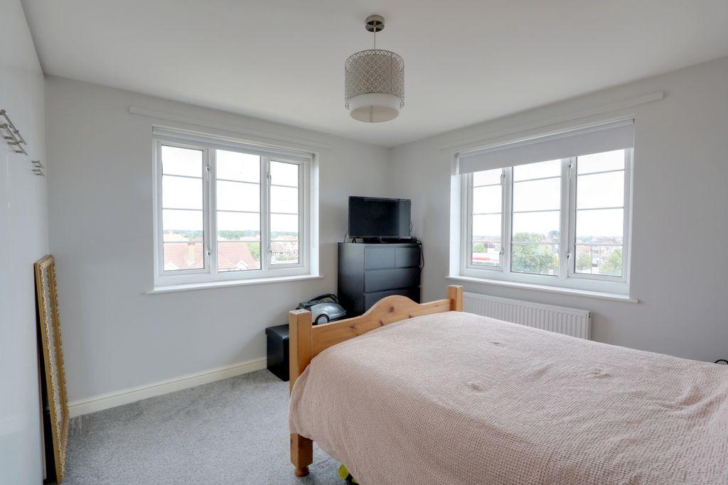 Bedroom 1 (Double)