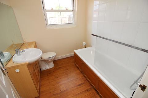 Flat 1, 77 Washington Road, Worcester Park, KT4 8JG