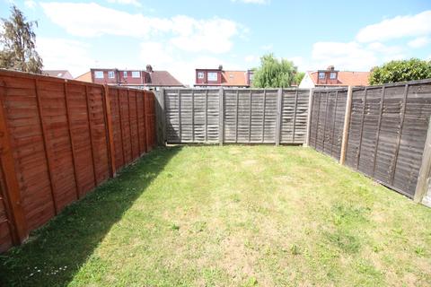 Flat 1, 77 Washington Road, Worcester Park, KT4 8JG