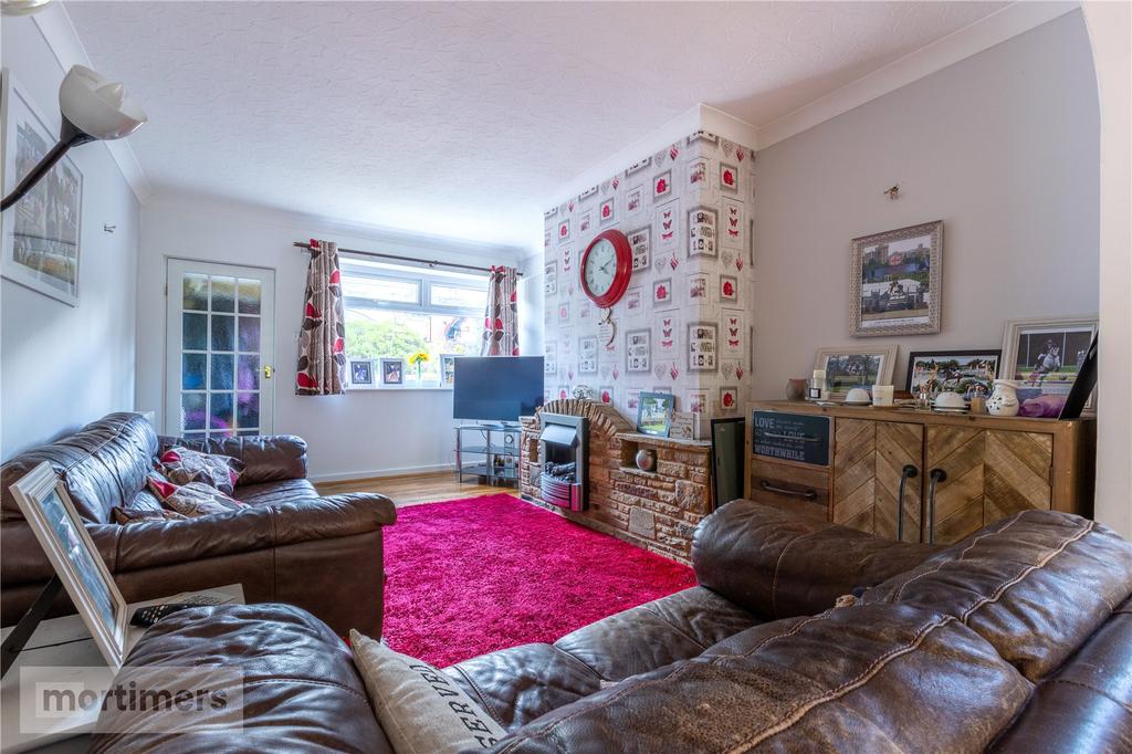 Beaver Close, Wilpshire, Blackburn... 3 bed semidetached house £200,000