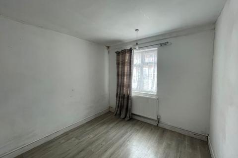 17 Burnham Crescent, Dartford, DA1 5BA