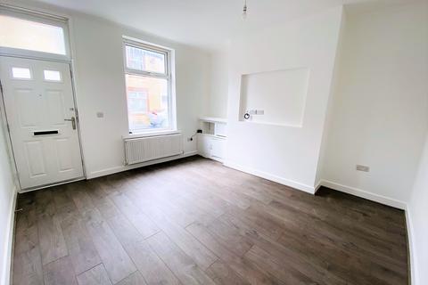2 bedroom terraced house to rent, Florence Street, Burnley, BB11