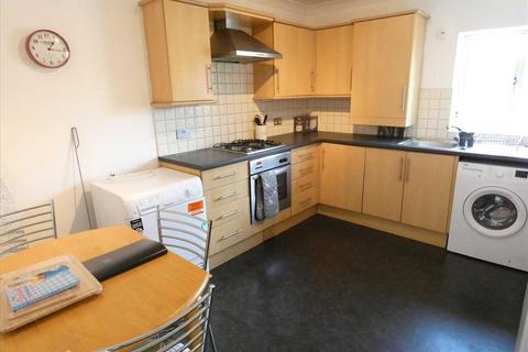 2 bedroom apartment to rent, Gerald Road, Winton, Bournemouth