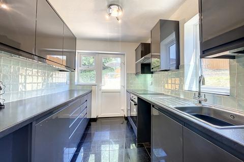 8 Dowling Close, Snodland, ME6 5PF