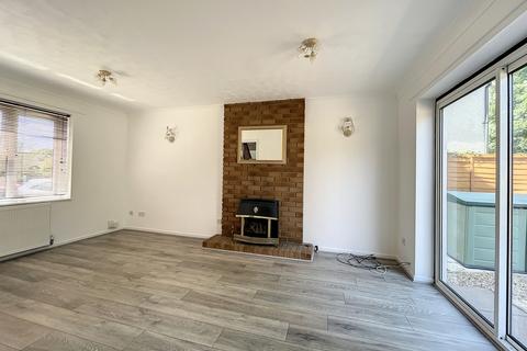 8 Dowling Close, Snodland, ME6 5PF