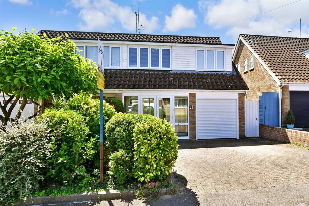Oak Drive, Higham, Rochester, Kent 3 bed semidetached house £425,000