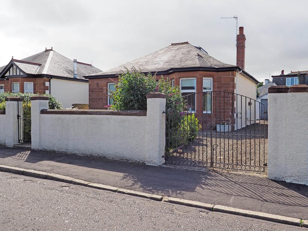 Grangemuir Road, Prestwick, KA9 3 bed detached bungalow £300,000