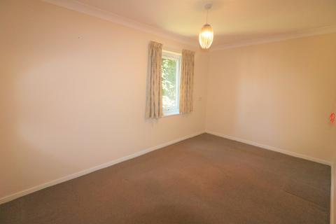 2 bedroom flat for sale - Warwick Avenue, Bedford, MK40