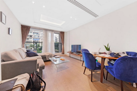 1 bedroom apartment to rent, Kensington High Street, London W14