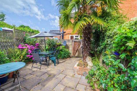 8 Cliddesden Road, Basingstoke, RG21 3DU