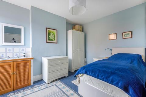 8 Cliddesden Road, Basingstoke, RG21 3DU