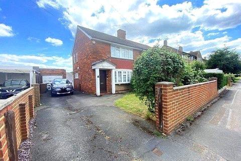 3 bedroom semi-detached house for sale - St. Marys Crescent, Stanwell, Surrey, TW19