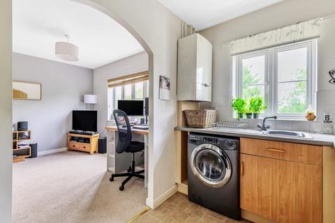 Flat 6, 3 Hyde Meadow View, Witney, OX28 6FP