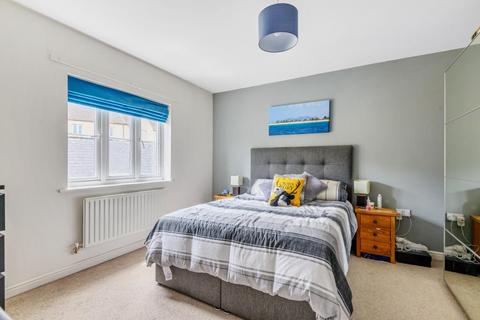 Flat 6, 3 Hyde Meadow View, Witney, OX28 6FP