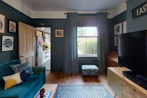 34 Beechwood Road, Northampton, NN5 6JT