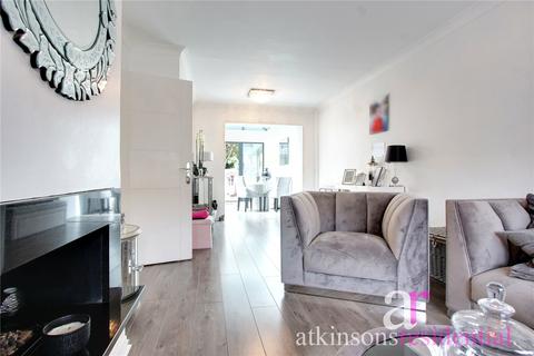 15 Ramscroft Close, London, N9 9JY