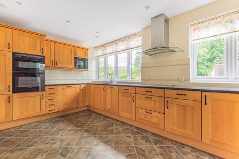 2 The Drive, Edgware, HA8 8PR