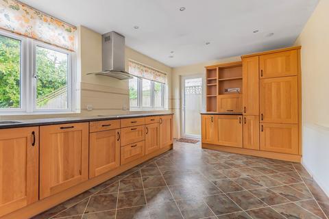 2 The Drive, Edgware, HA8 8PR
