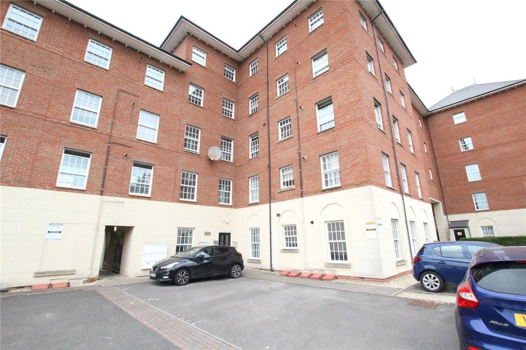 Victoria House, Mayhill Way... 2 bed apartment to rent £900 pcm (£208 pw)