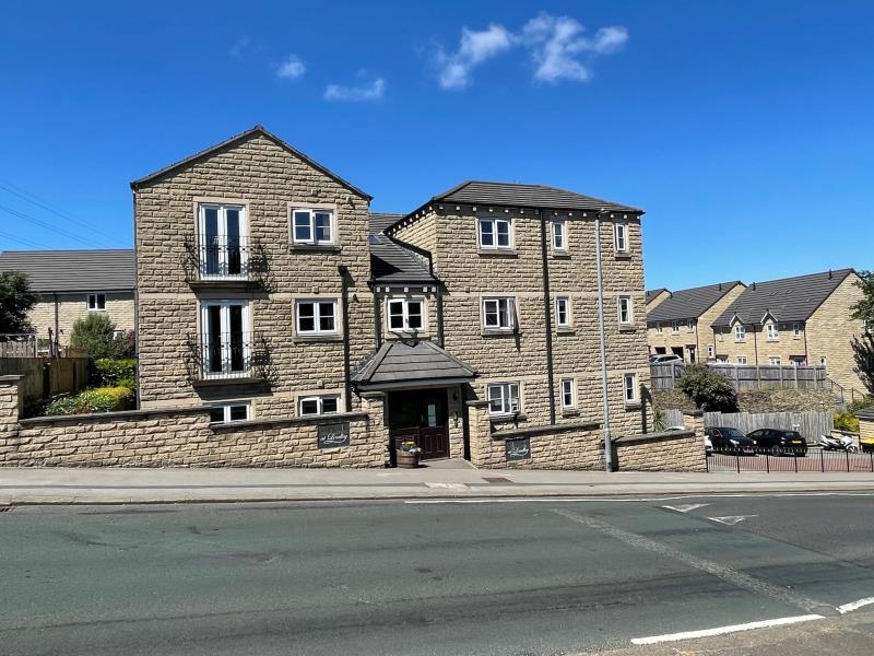The Limes, Lindley, Huddersfield, HD3 3ST 2 bed apartment £680 pcm (£157 pw)