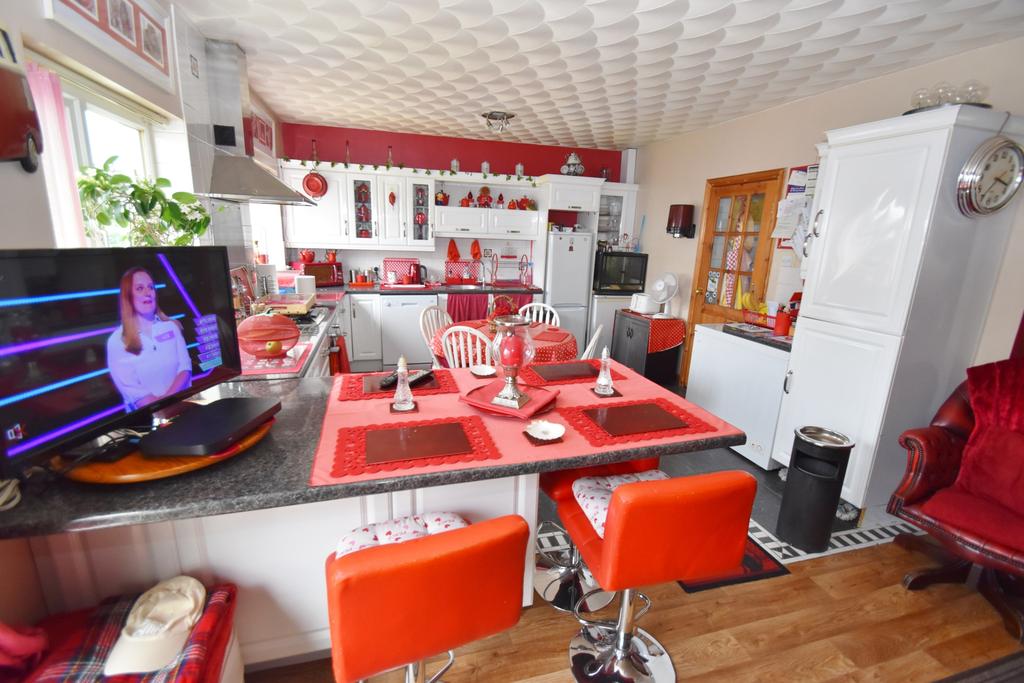 South Road, Chapel St Leonards, PE24 5 bed detached house for sale £