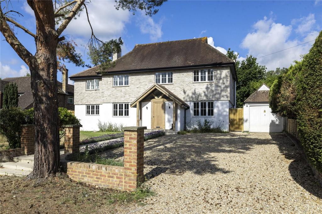 Oak Road, Cobham, Surrey, KT11 5 bed detached house £2,695,000