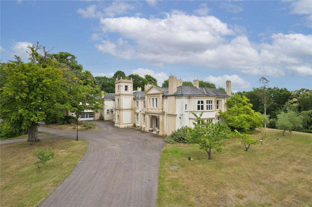 Mytchett Place Road, Mytchett, Surrey, GU16 12 bed house for sale £