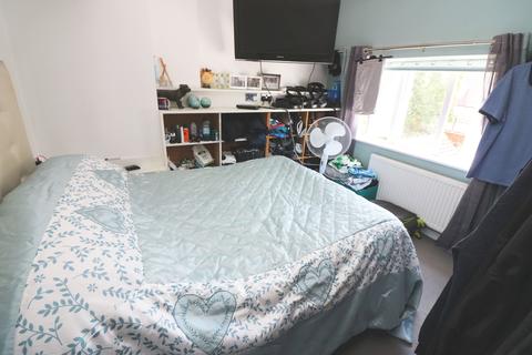 6 Stanwell Close, Stanwell, Staines-upon-thames, TW19 7LL