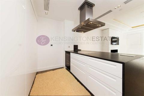 3 bedroom apartment to rent, Kensington High Street, London W14