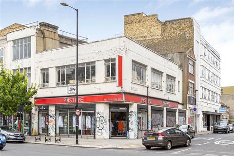 End of terrace house for sale, Commercial Road, London, E1