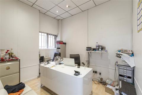 End of terrace house for sale, Commercial Road, London, E1