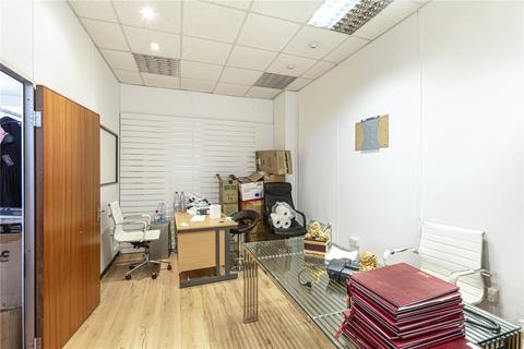 End of terrace house for sale, Commercial Road, London, E1